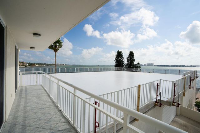 100 PIERCE STREET 307, Clearwater, FL 33756