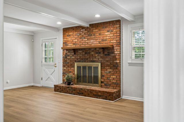 281 Lake Terrace Dr, Hendersonville, TN 37075