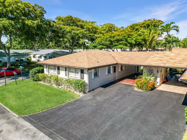 501 Sandpiper Circle, Delray Beach, FL 33445