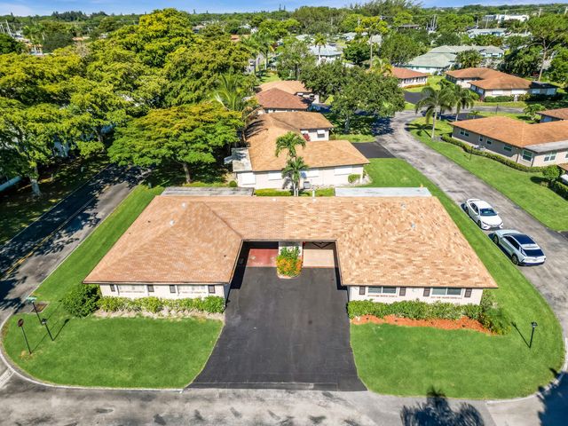 501 Sandpiper Circle, Delray Beach, FL 33445