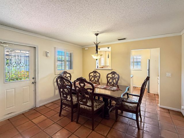 501 Sandpiper Circle, Delray Beach, FL 33445