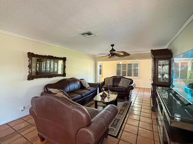 501 Sandpiper Circle, Delray Beach, FL 33445