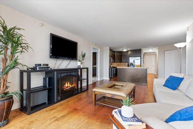 545 N DEARBORN Street 2511, Chicago, IL 60654