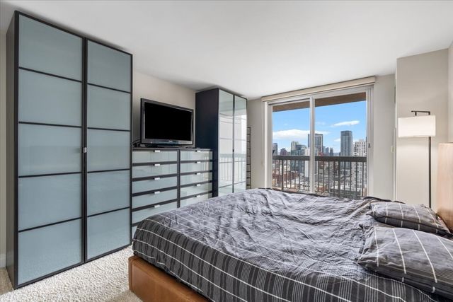 545 N DEARBORN Street 2511, Chicago, IL 60654