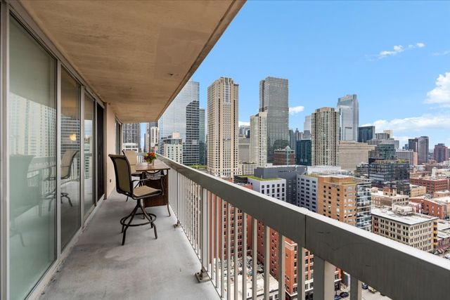 545 N DEARBORN Street 2511, Chicago, IL 60654