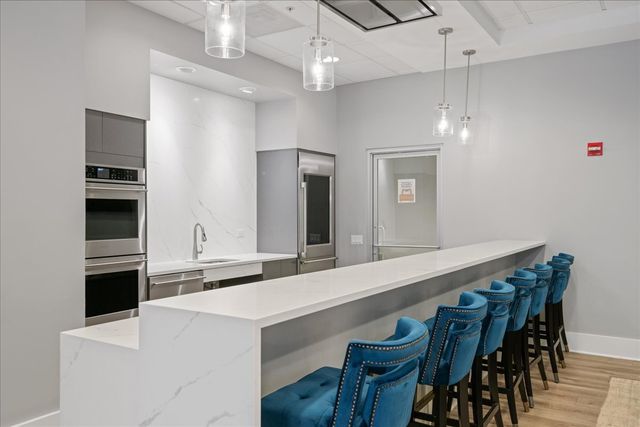 545 N DEARBORN Street 2511, Chicago, IL 60654
