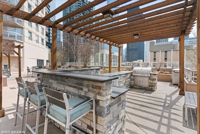545 N DEARBORN Street 2511, Chicago, IL 60654