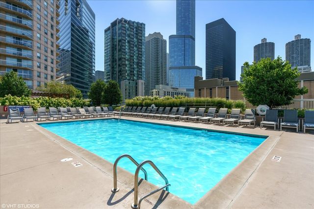 545 N DEARBORN Street 2511, Chicago, IL 60654