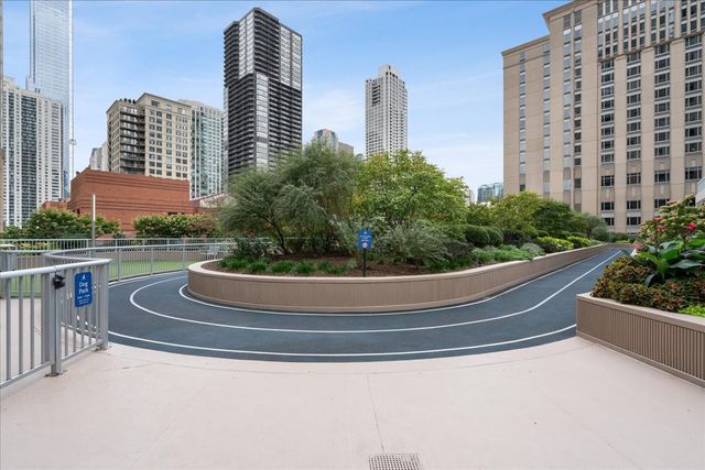545 N DEARBORN Street 2511, Chicago, IL 60654