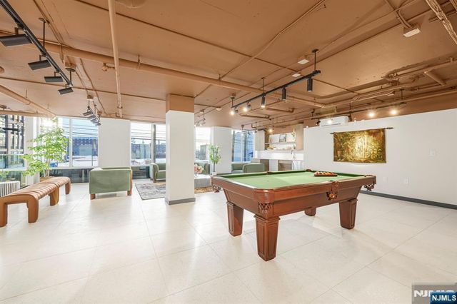 1 Mallory 405, Jersey City, NJ 07305