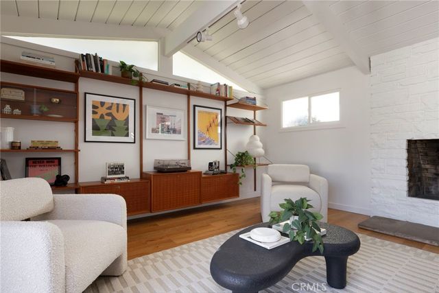 3928 Lemon, Long Beach, CA 90807