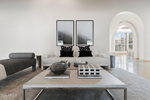 6332 E VISTA Drive, Paradise Valley, AZ 85253