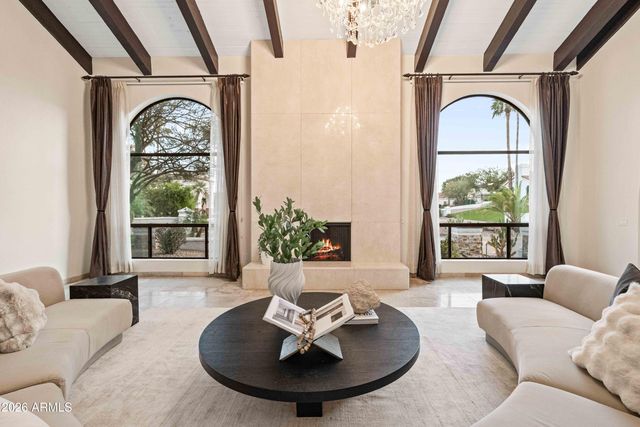 6332 E VISTA Drive, Paradise Valley, AZ 85253