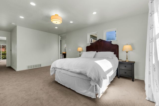 4179 S HOLLOWAY DR, Holladay, UT 84124