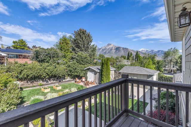 4179 S HOLLOWAY DR, Holladay, UT 84124
