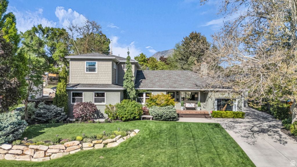4179 S HOLLOWAY DR, Holladay, UT 84124