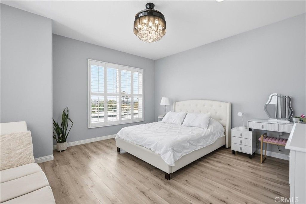 Image 9 of property listing at 10790 Rose Avenue 304, Los Angeles, CA 90034