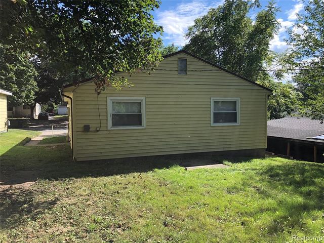 130 Parkdale Avenue, Pontiac, MI 48340