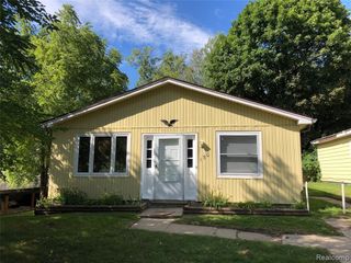 130 Parkdale Avenue, Pontiac, MI 48340
