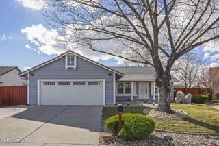 2227 Valencia Way, Sparks, NV 89434