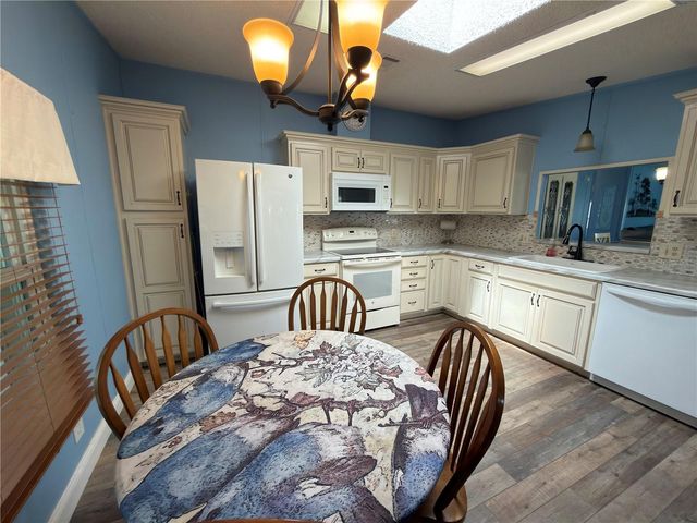 141 VICTORIA DRIVE, Haines City, FL 33844