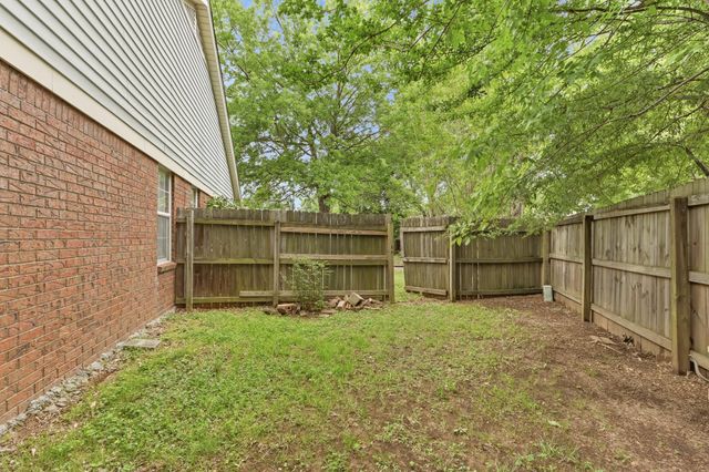 6608 SUNGATE DR S, Bartlett, TN 38135