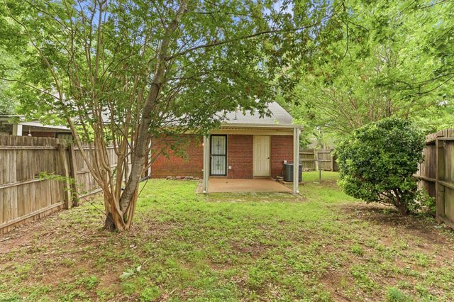 6608 SUNGATE DR S, Bartlett, TN 38135