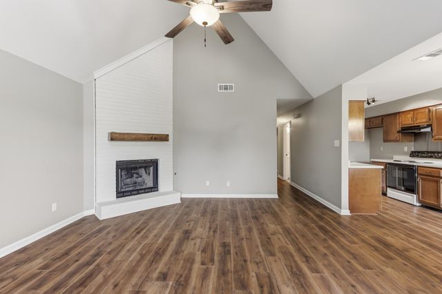6608 SUNGATE DR S, Bartlett, TN 38135
