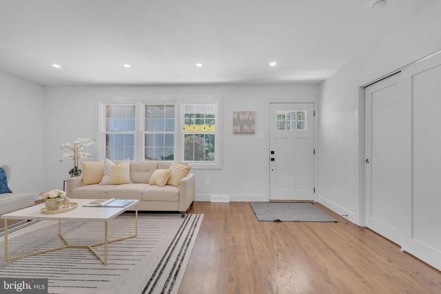 43 NORCROSS RD, Gibbsboro, NJ 08026