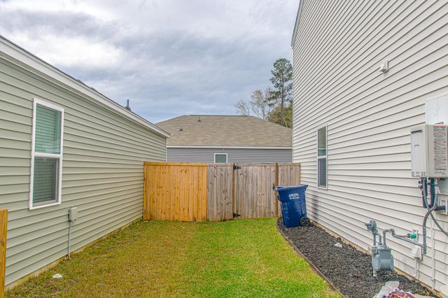 104 Cloverleaf Street, Summerville, SC 29483