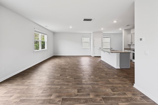 104 Cloverleaf Street, Summerville, SC 29483