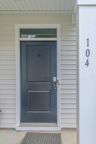 104 Cloverleaf Street, Summerville, SC 29483