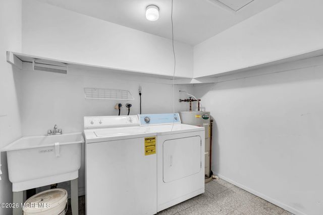 26 B Moccasin Drive B, Whiting, NJ 08759