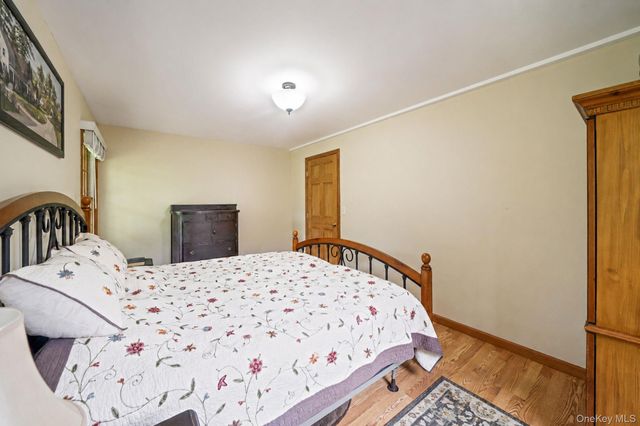 75 Champlin Avenue, Bellport, NY 11713
