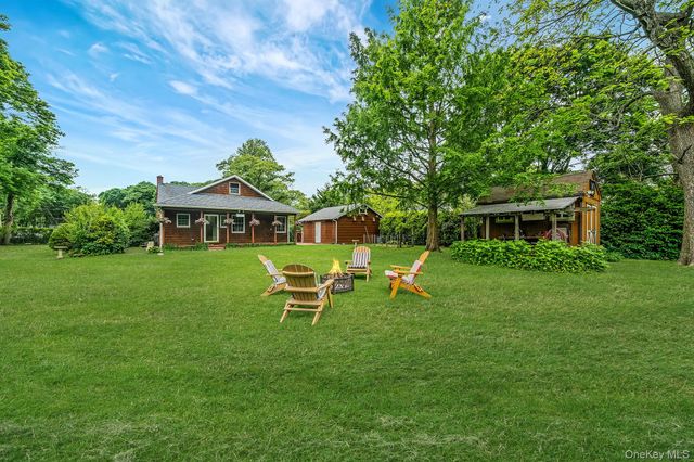 75 Champlin Avenue, Bellport, NY 11713