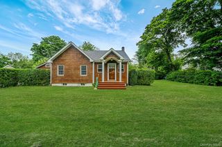 75 Champlin Avenue, Bellport, NY 11713