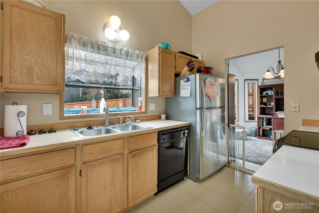 2719 SW 347th St Street, Federal Way, WA 98023