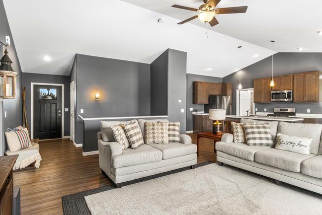 4500 MORELAND ROAD, Plover, WI 54467