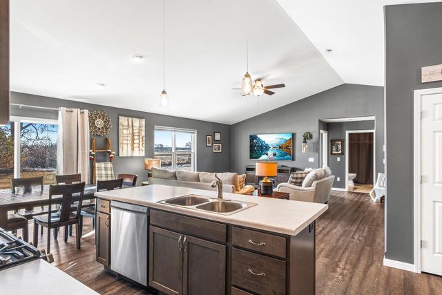 4500 MORELAND ROAD, Plover, WI 54467