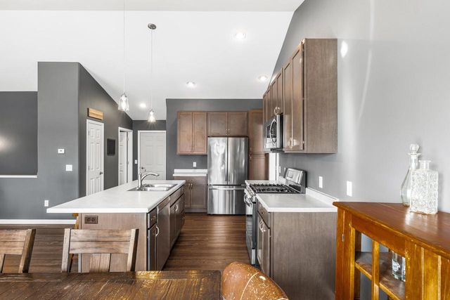 4500 MORELAND ROAD, Plover, WI 54467