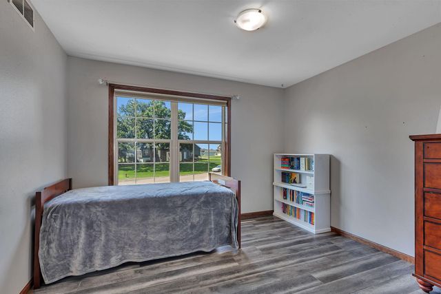 1100 Madison Court, Sartell, MN 56377