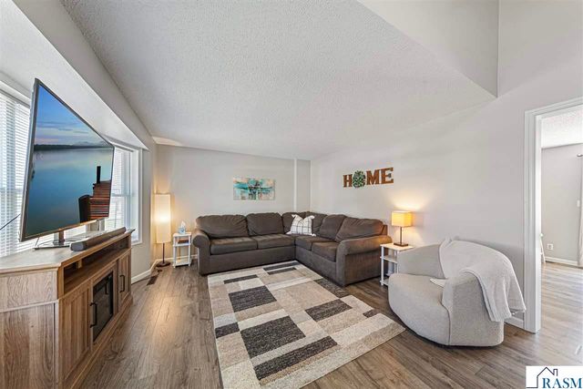 549 Marie Lane, North Mankato, MN 56003