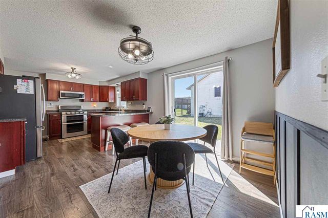549 Marie Lane, North Mankato, MN 56003