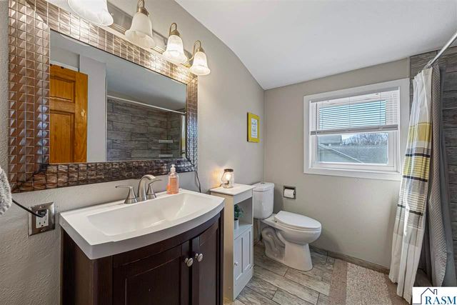 549 Marie Lane, North Mankato, MN 56003