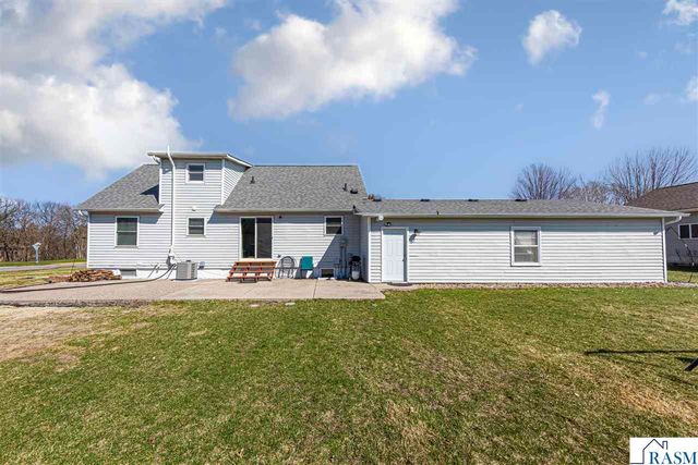 549 Marie Lane, North Mankato, MN 56003