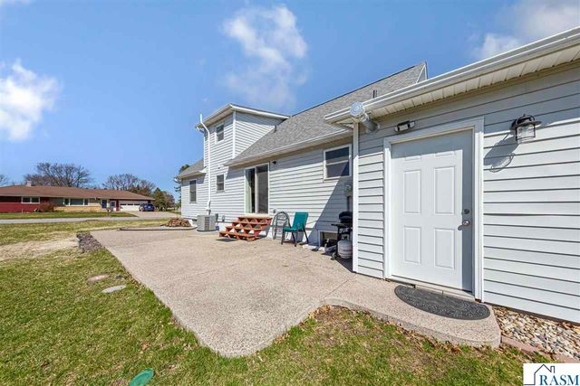 549 Marie Lane, North Mankato, MN 56003