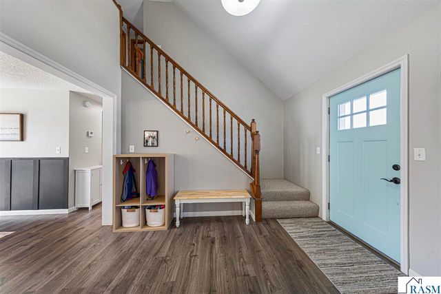 549 Marie Lane, North Mankato, MN 56003