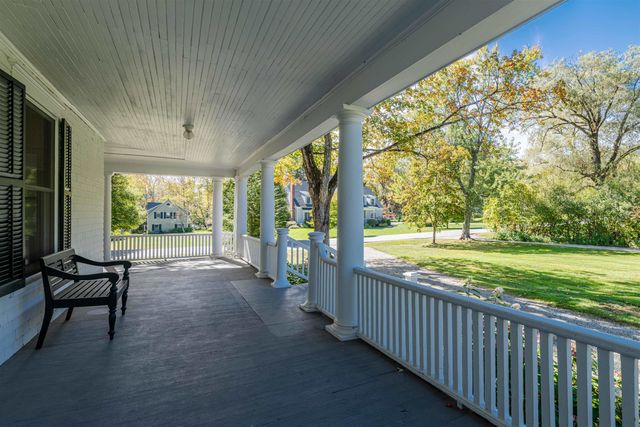 144 Taconic Avenue, Manchester, VT 05254