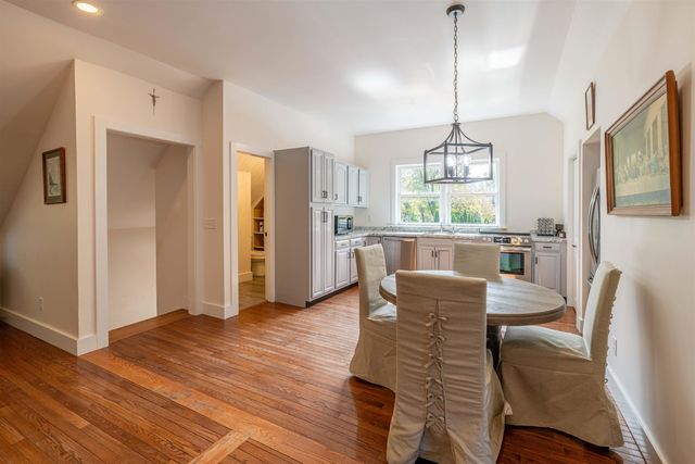 144 Taconic Avenue, Manchester, VT 05254