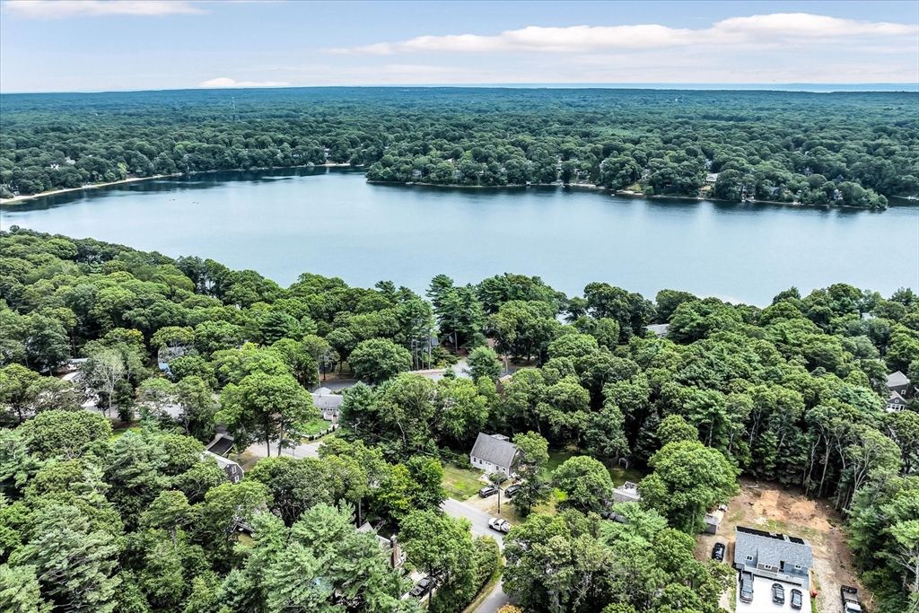29 Happy Hollow Road, Falmouth, MA 02536